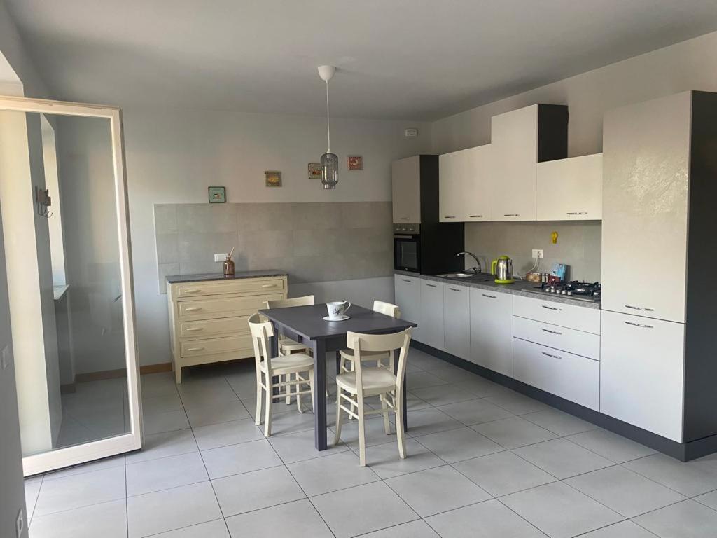 Appartamento Casa Di Fiocco Bra Esterno foto