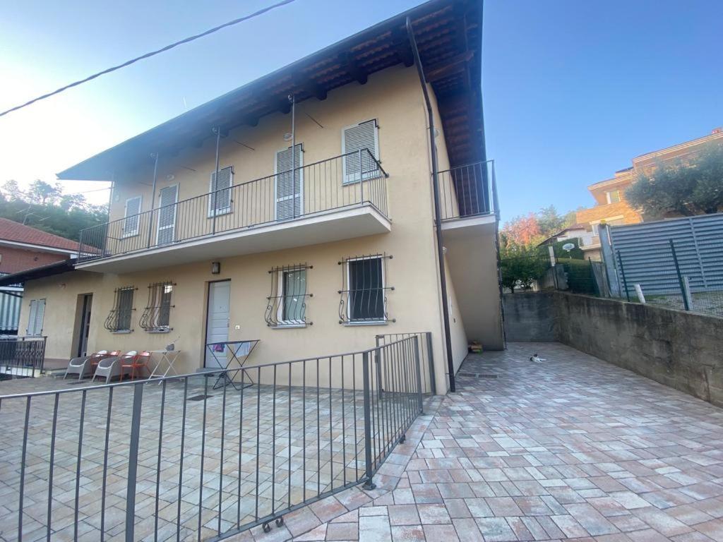 Appartamento Casa Di Fiocco Bra Esterno foto